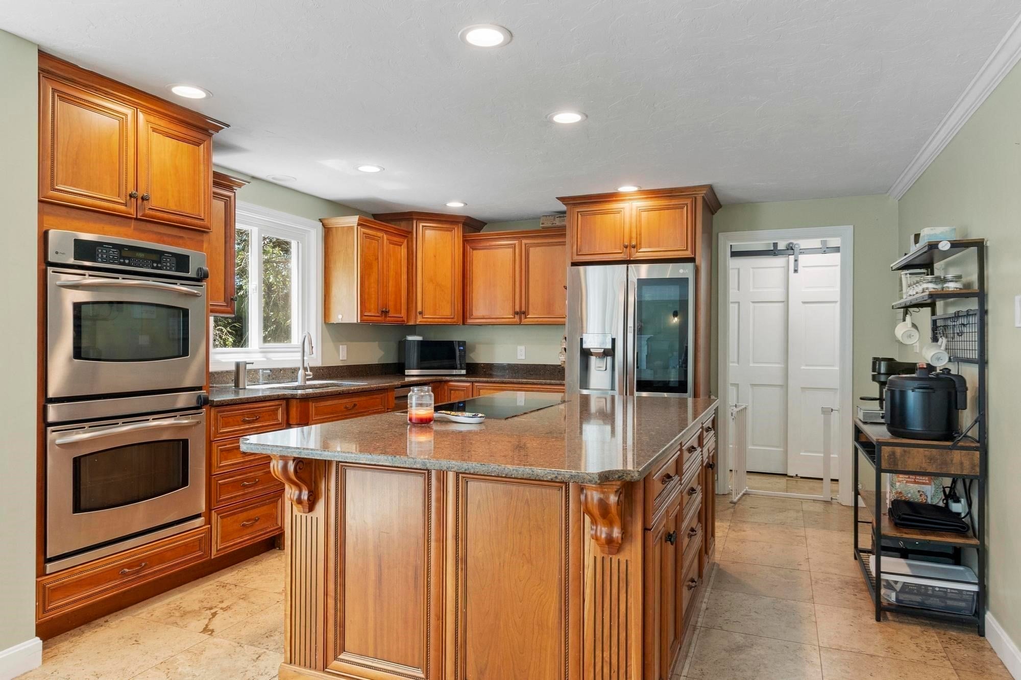 22 Ponnakin Hill Rd, Charlton, MA Photo #6
