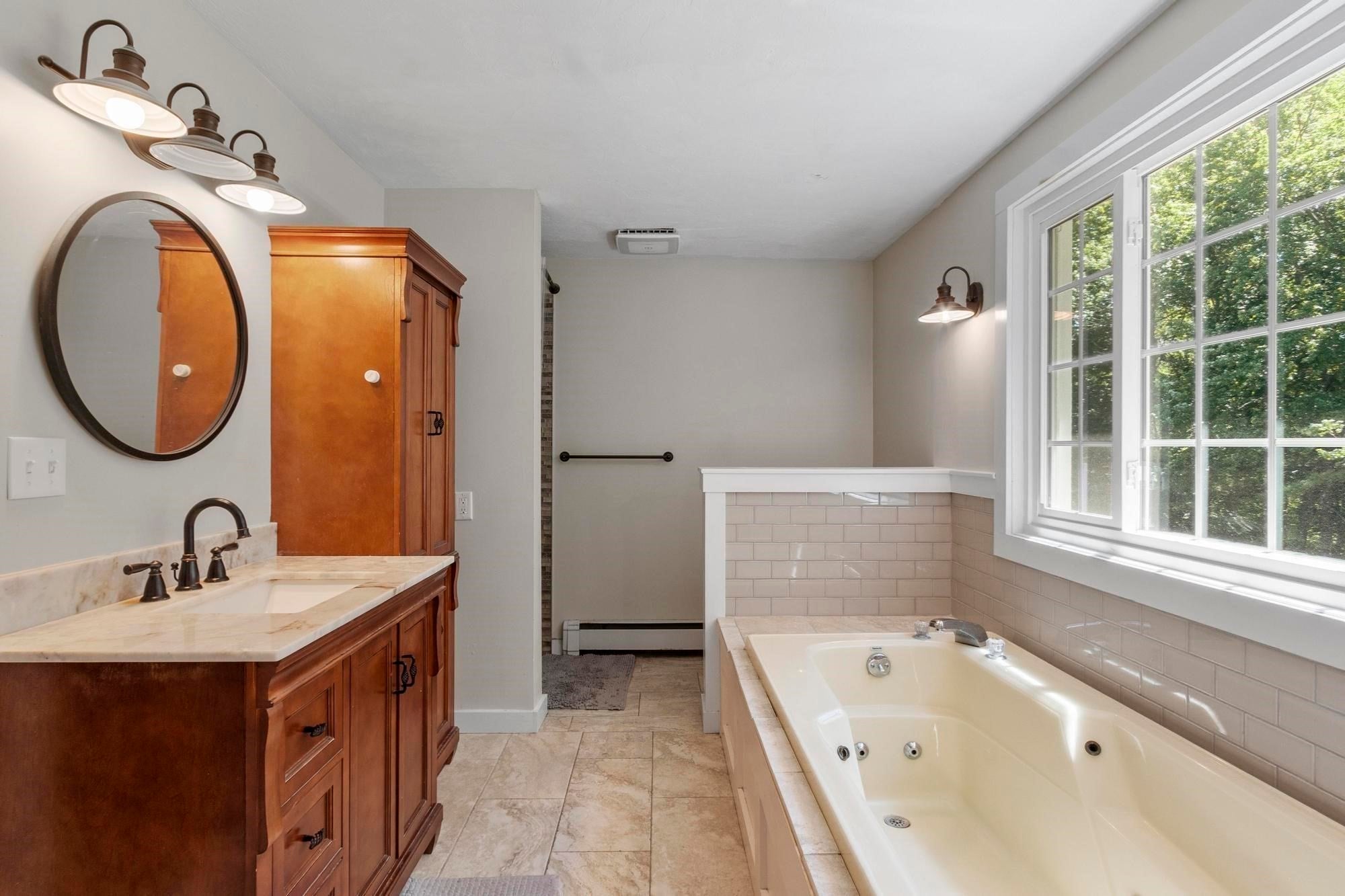 22 Ponnakin Hill Rd, Charlton, MA Photo #16