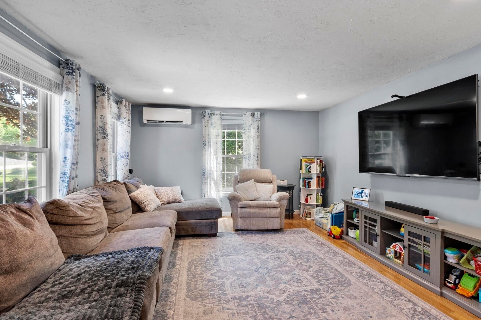 22 Ponnakin Hill Rd, Charlton, MA Photo #13