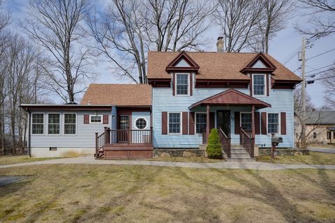 17 Mayhew St Hopkinton MA 01748