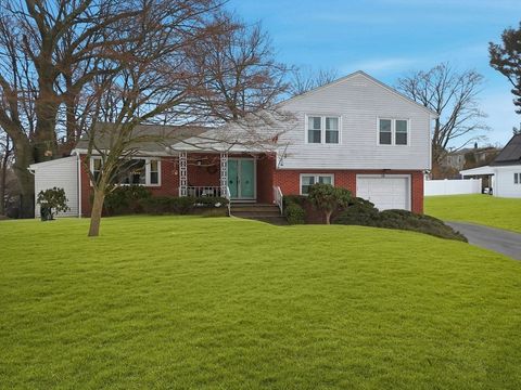 14 Emmons St Milford MA 01757