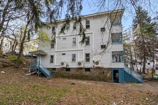 137-A Eastern Ave 3