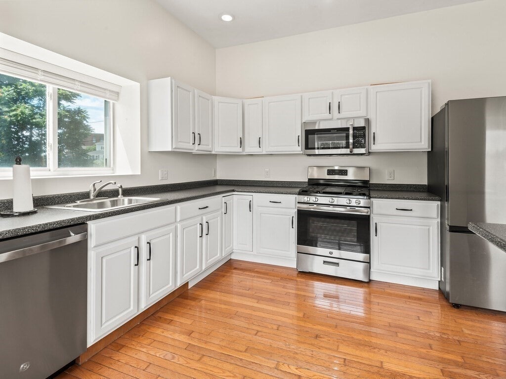 705 Southbridge St #A, Worcester, MA, 705 Southbridge St #A, Worcester, MA Photo #5