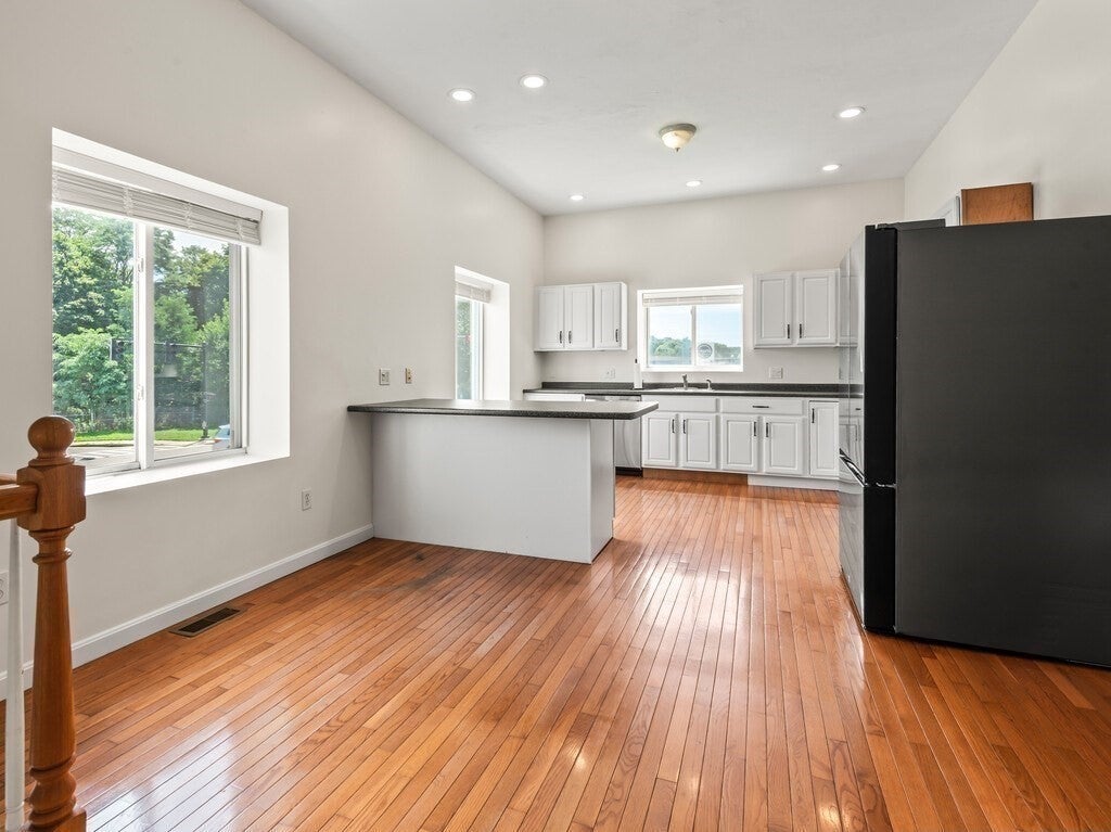 705 Southbridge St #A, Worcester, MA, 705 Southbridge St #A, Worcester, MA Photo #3