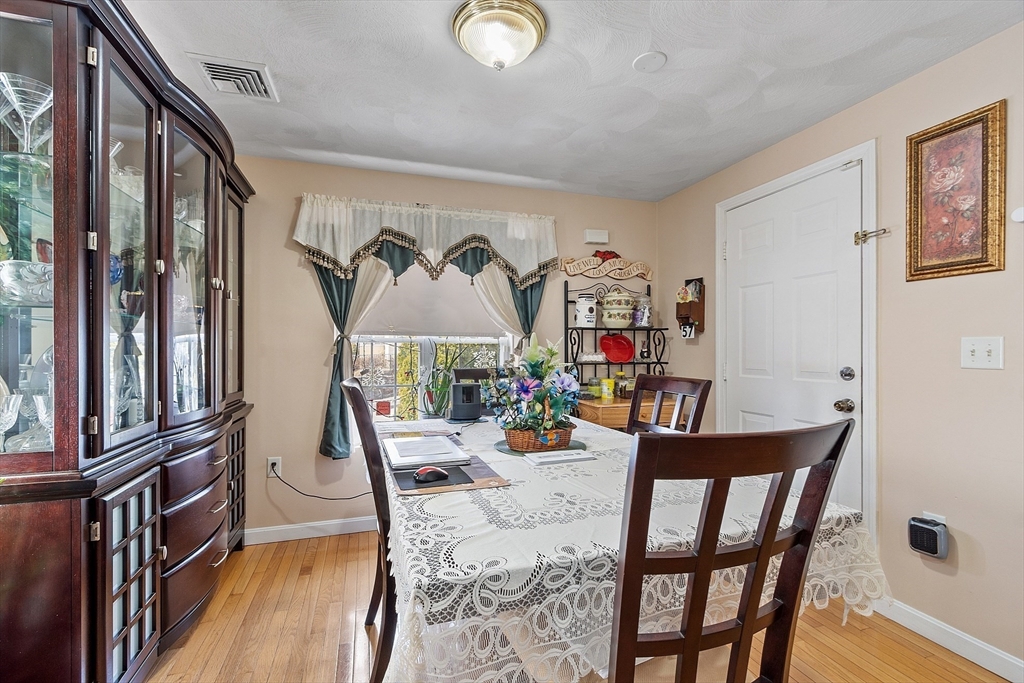 57 Howard St 57
