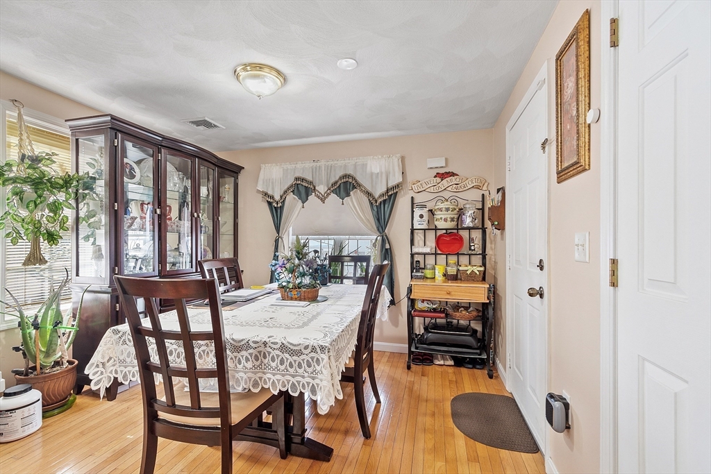 57 Howard St 57