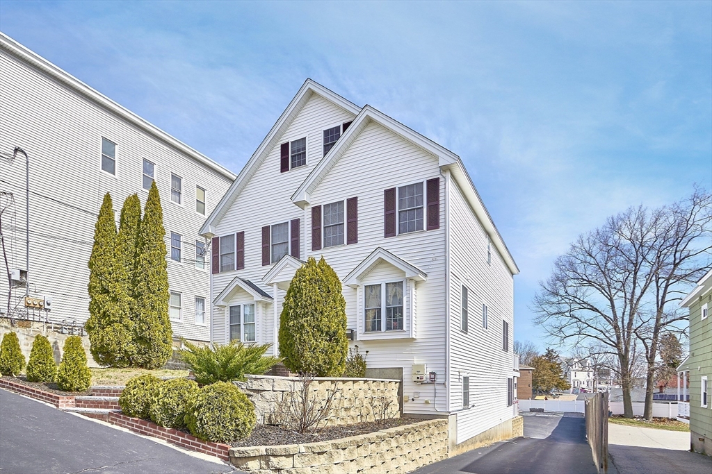 57 Howard St 57