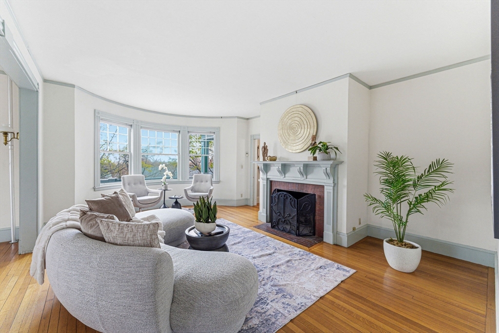 5 Ridgewood Rd