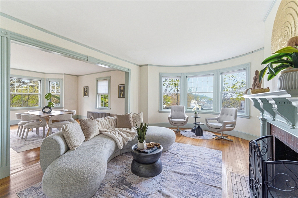 5 Ridgewood Rd