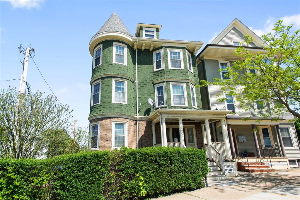16 Neponset Ave