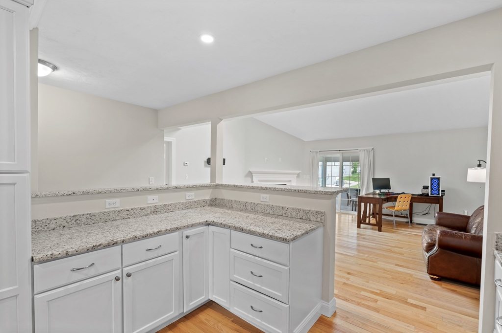 12 Stratford Village Drive 12