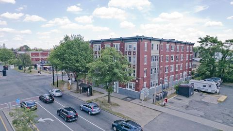 Photo of 683-687 State St, Springfield, MA 01109 (MLS # 73538738)