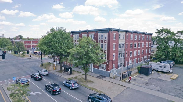 683 STATE ST # 687, SPRINGFIELD, MA 01109 - Image b63b5bc03dbd9cdffb2d445ee3652777/3428354182