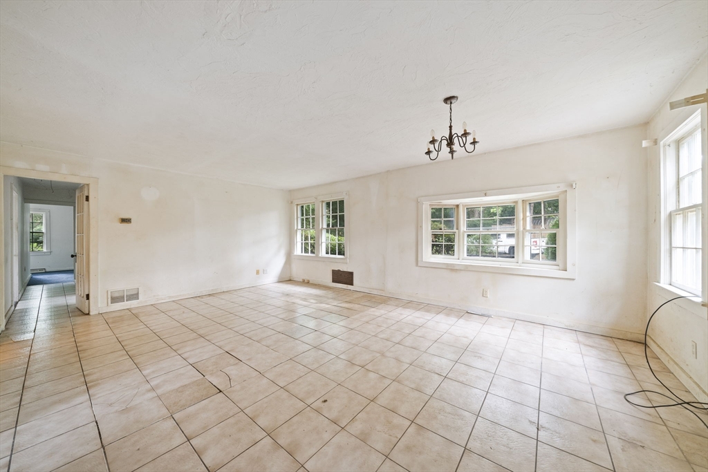 54 Manomet Point Rd