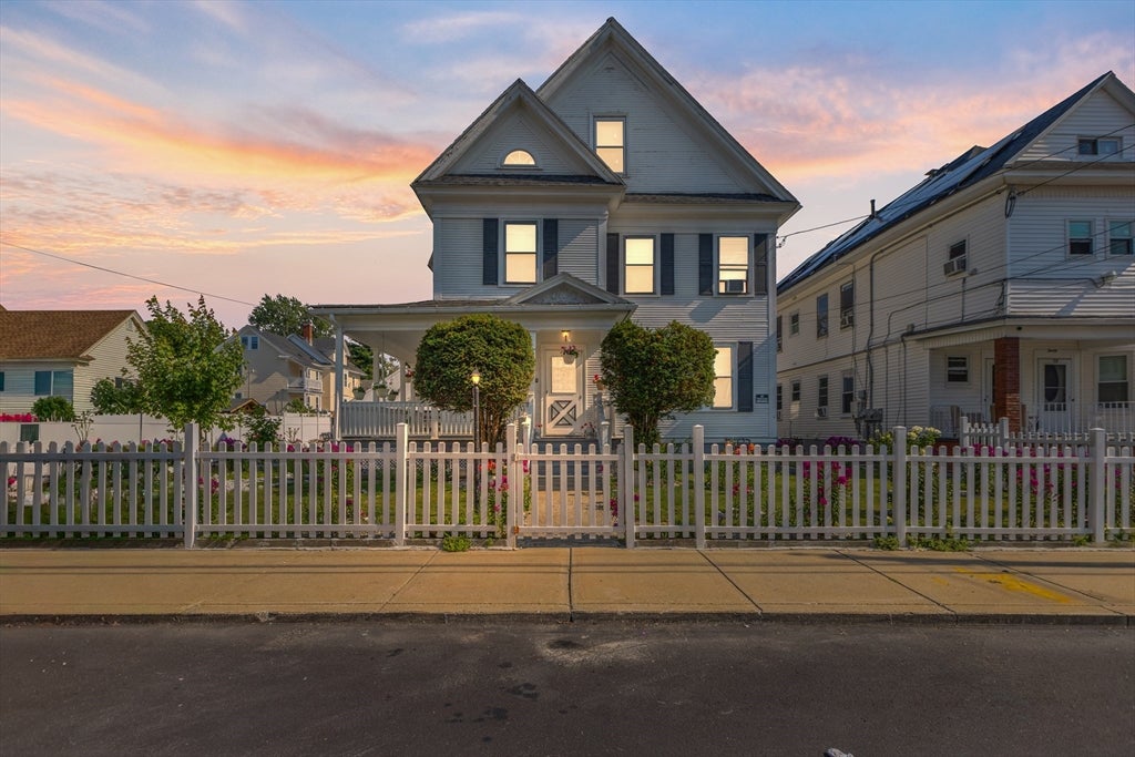 Photo of 16 Logan St, Lawrence, MA