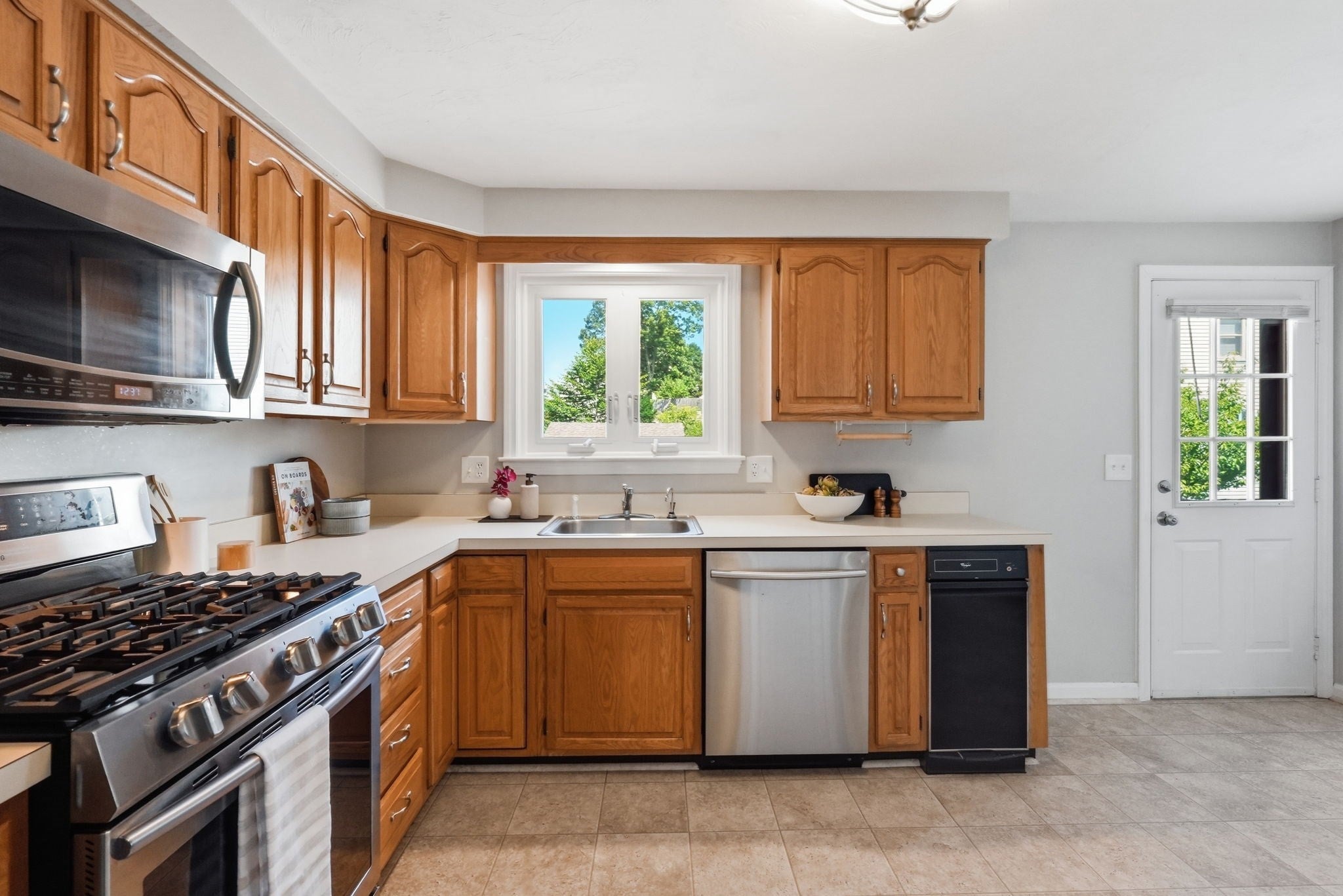 35 Merrymount Rd #3, Quincy, MA Photo #9