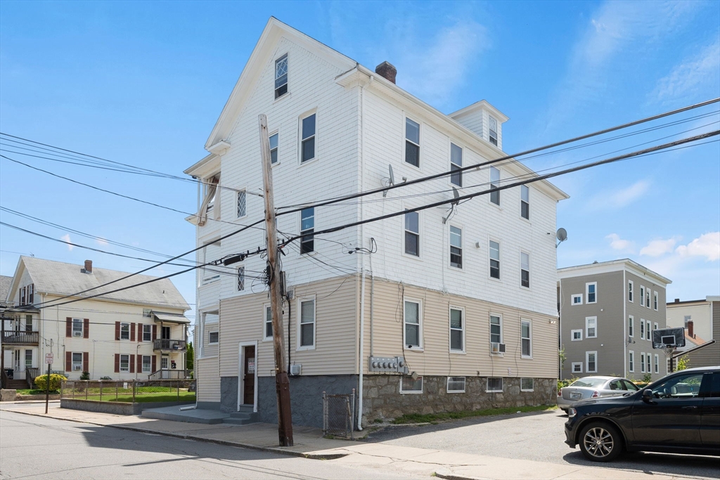 242 4th Ave