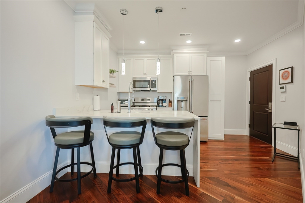 519 Broadway 302