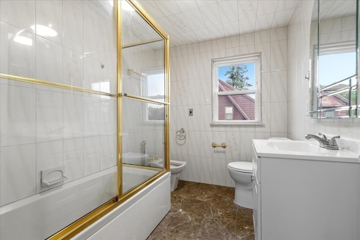 6 Burbank Rd, Medford, MA, 6 Burbank Rd, Medford, MA Photo #11