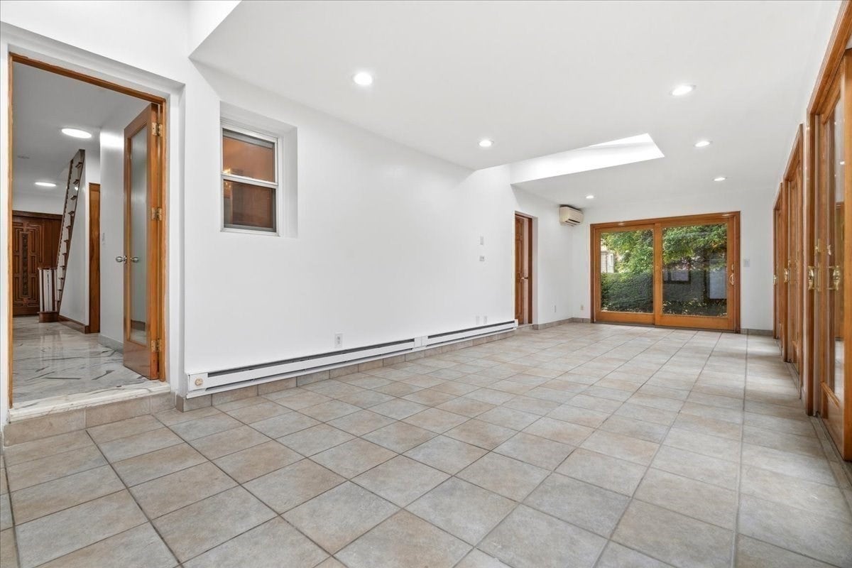 6 Burbank Rd, Medford, MA, 6 Burbank Rd, Medford, MA Photo #13
