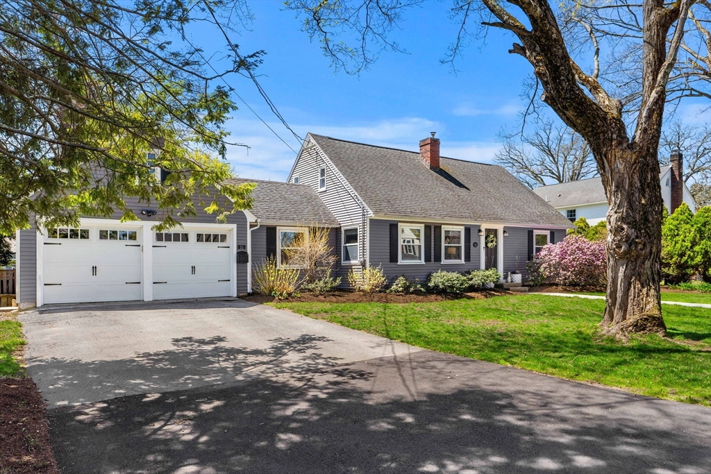 11 Woodbridge Rd
