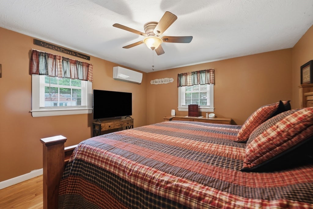 4 Olive Dr, Leominster, MA, 4 Olive Dr, Leominster, MA Photo #16