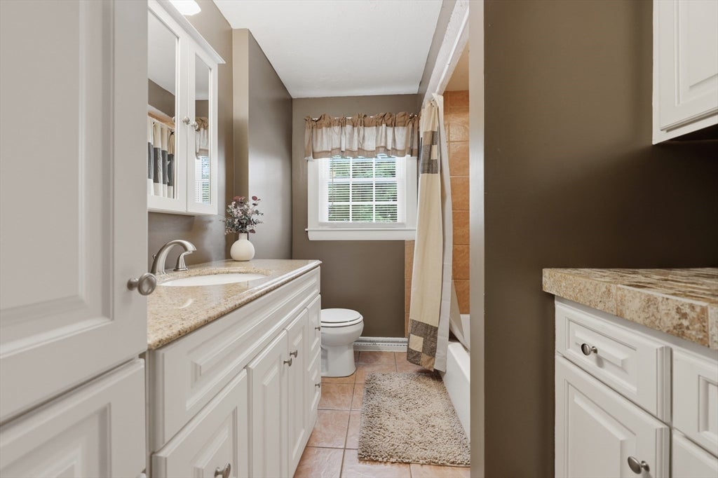 4 Olive Dr, Leominster, MA, 4 Olive Dr, Leominster, MA Photo #22