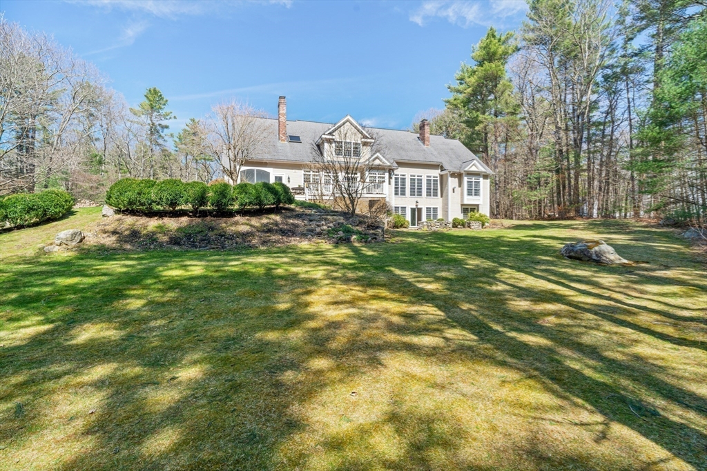 Medfield, Massachusetts 02052, United States, 5 Bedrooms Bedrooms, ,5 BathroomsBathrooms,Residential,Active,103098