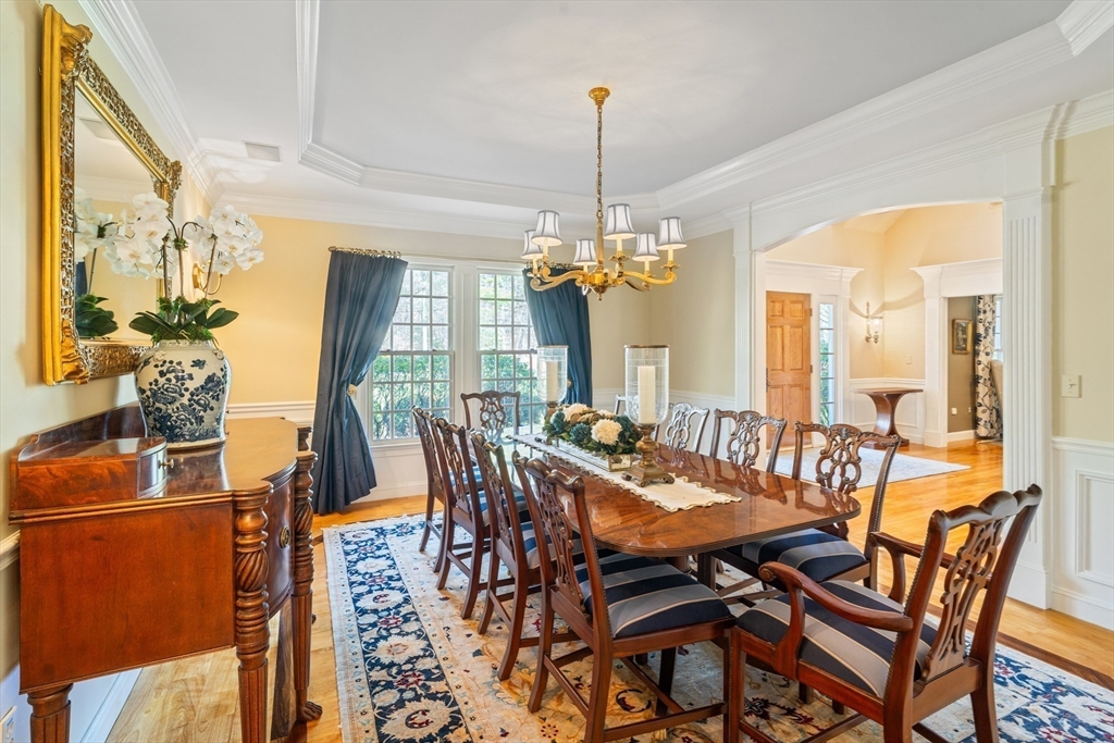 Medfield, Massachusetts 02052, United States, 5 Bedrooms Bedrooms, ,5 BathroomsBathrooms,Residential,Active,103098