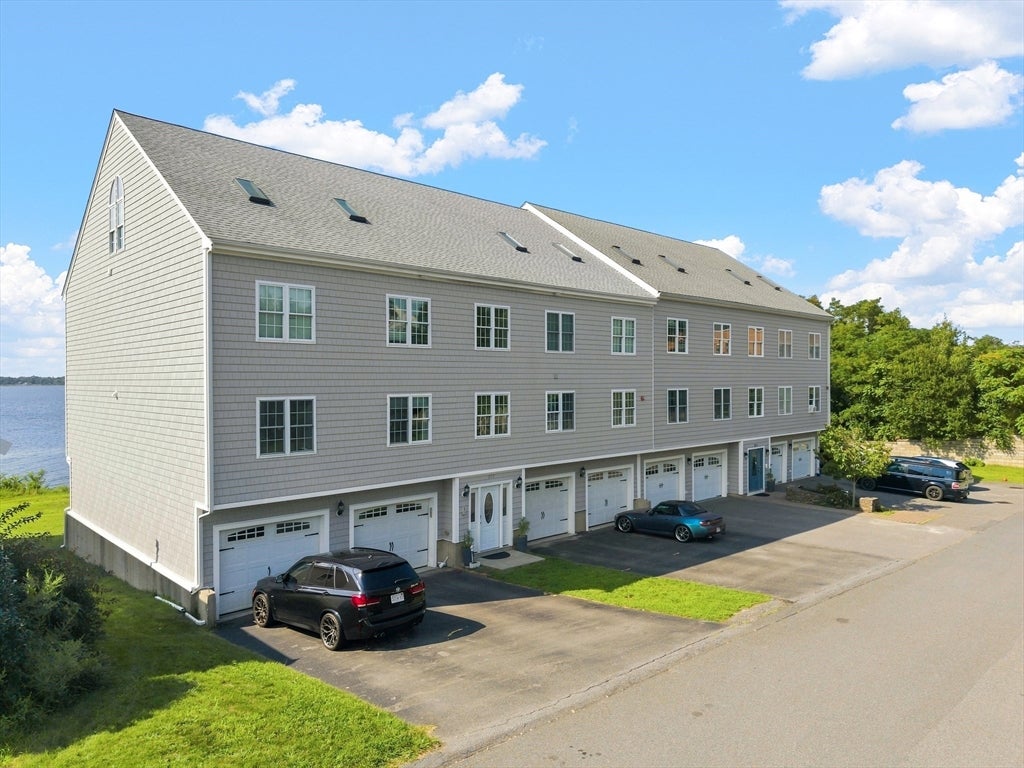 273 Draper St #6, Fall River, MA, 273 Draper St #6, Fall River, MA Photo #4