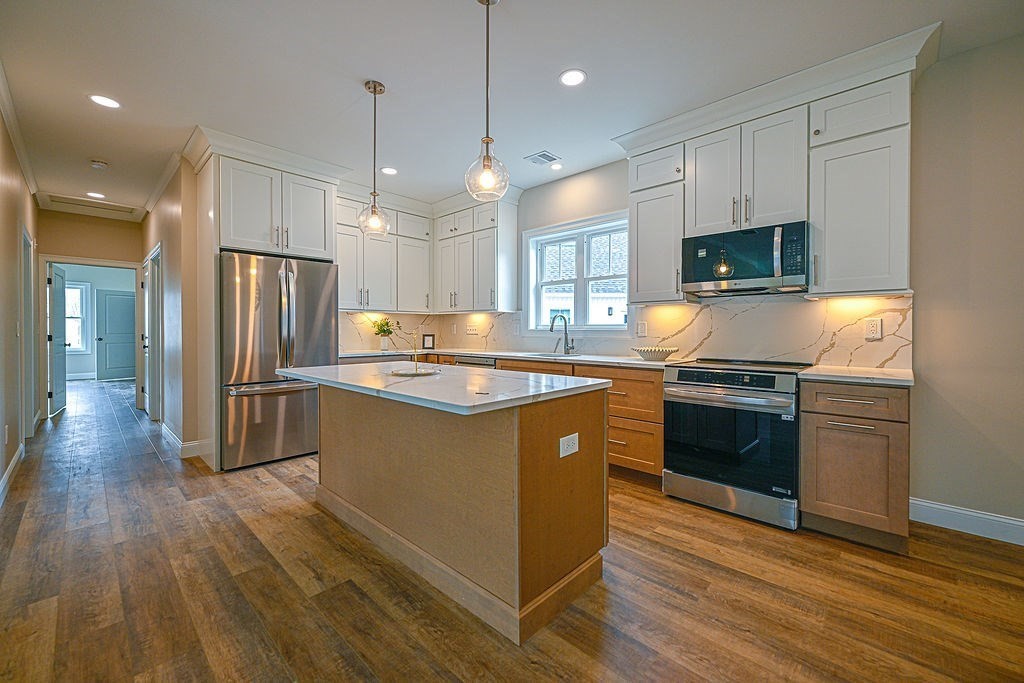 18 Meadowview Lane B