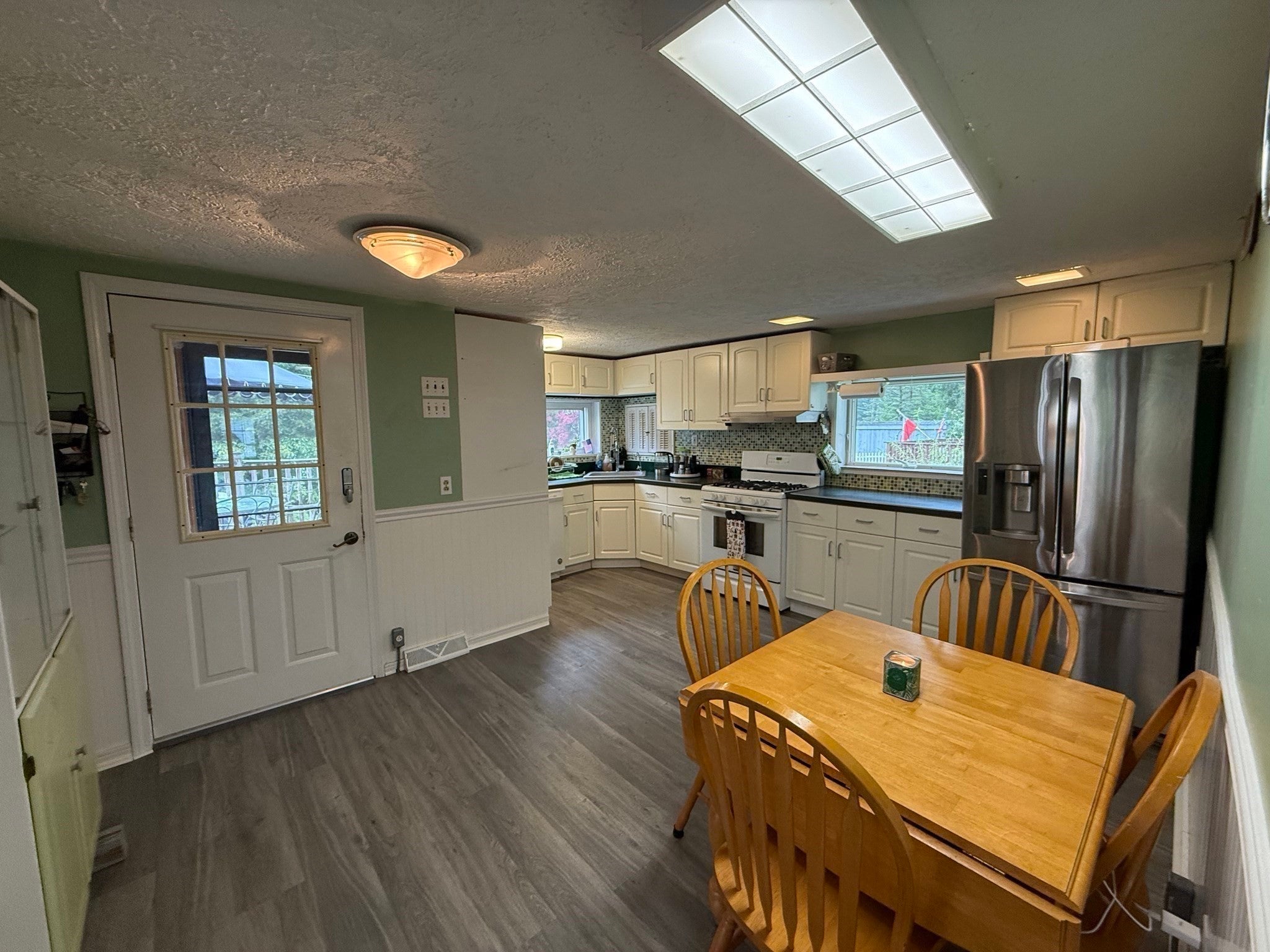 21 Freeman Ave, Webster, MA Photo #9
