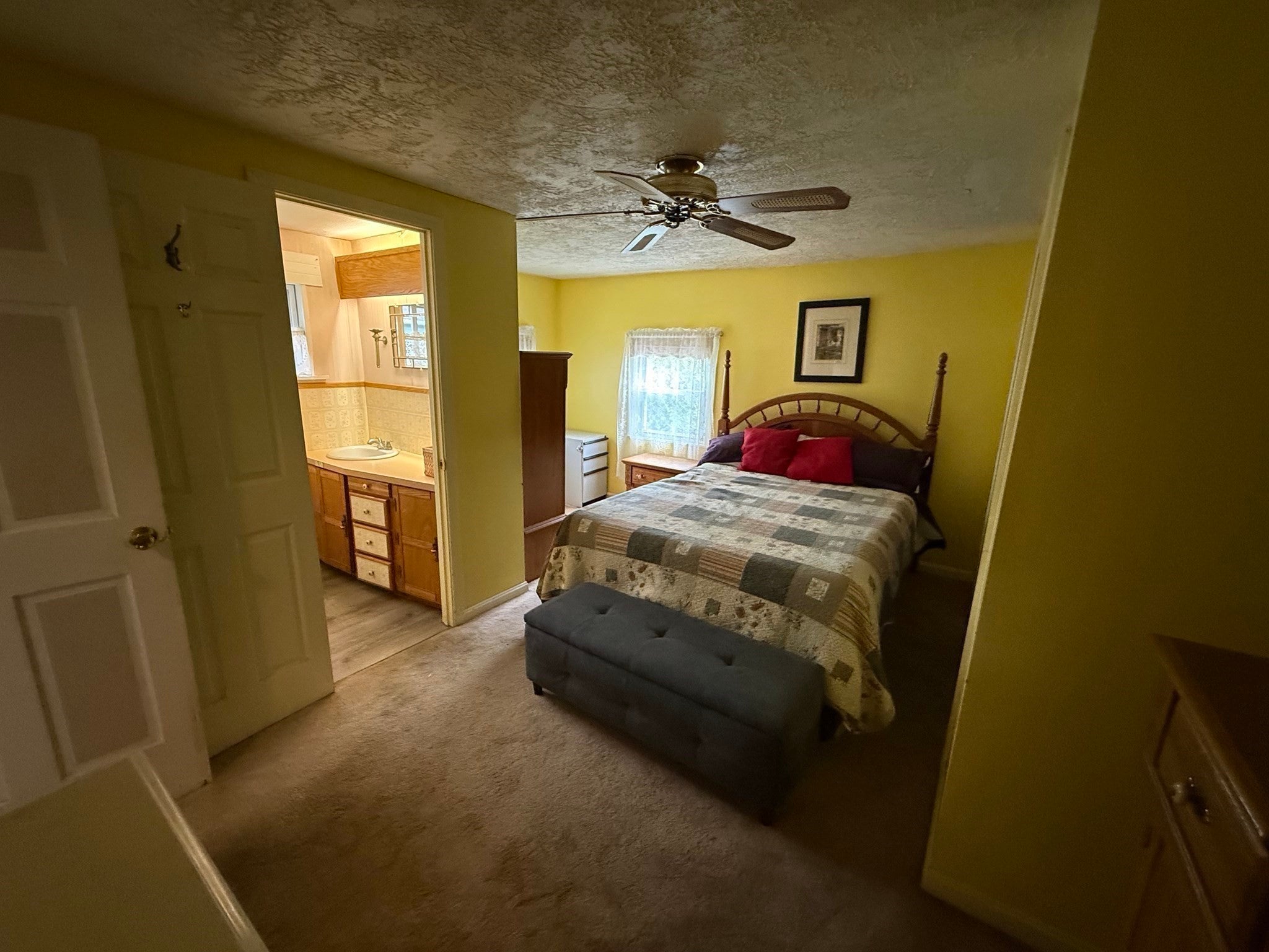 21 Freeman Ave, Webster, MA Photo #20