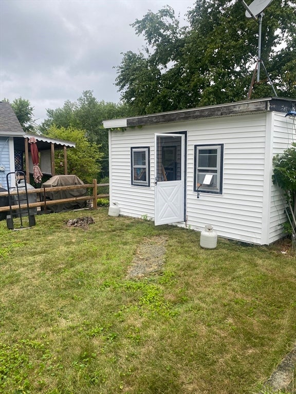 21 Freeman Ave