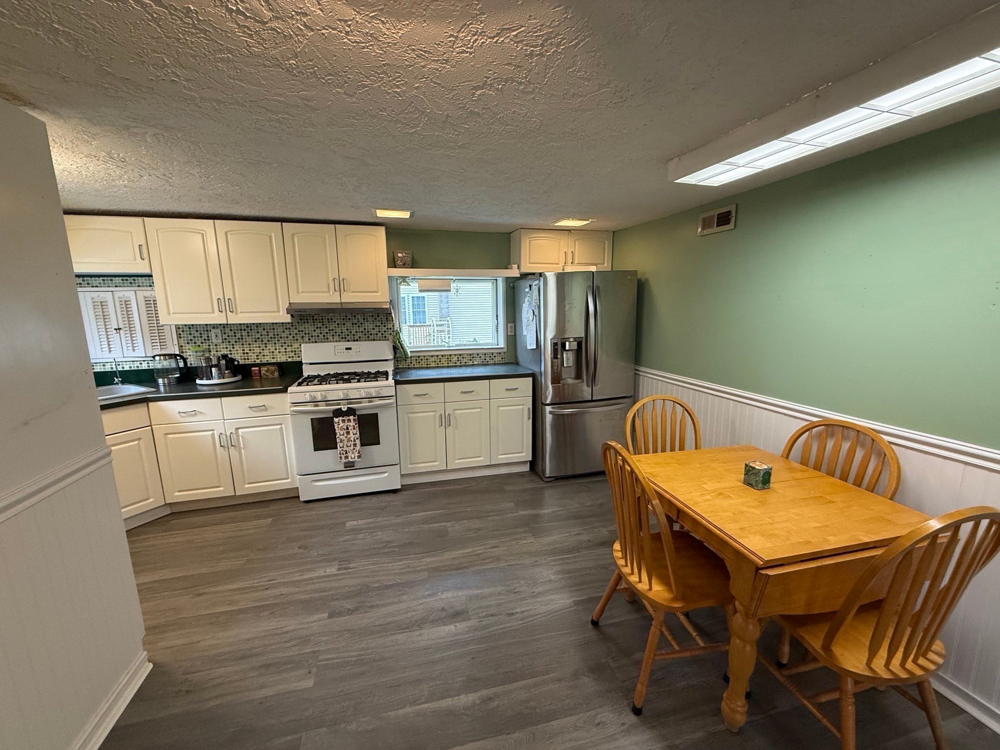 21 Freeman Ave, Webster, MA Photo #10