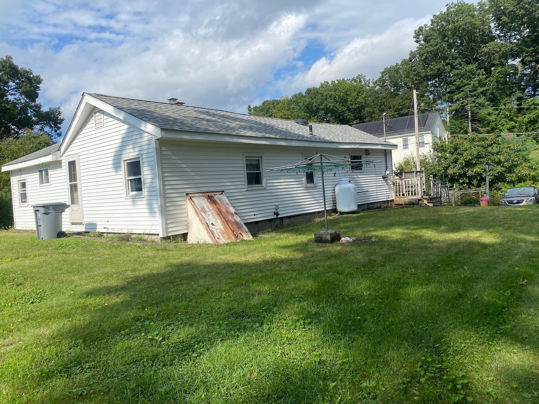 21 Freeman Ave, Webster, MA Photo #4