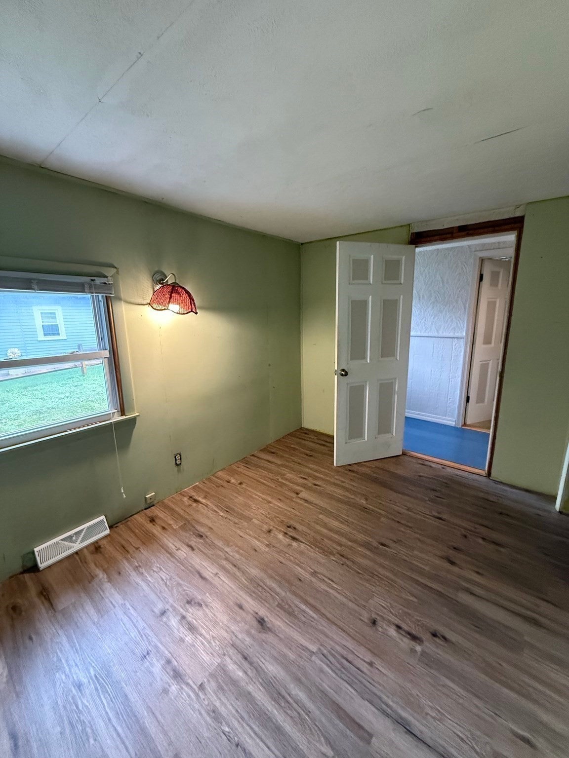 21 Freeman Ave, Webster, MA Photo #25