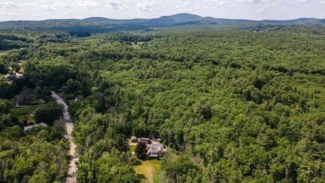 299 Sterling Rd