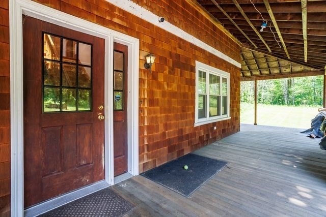 299 Sterling Rd