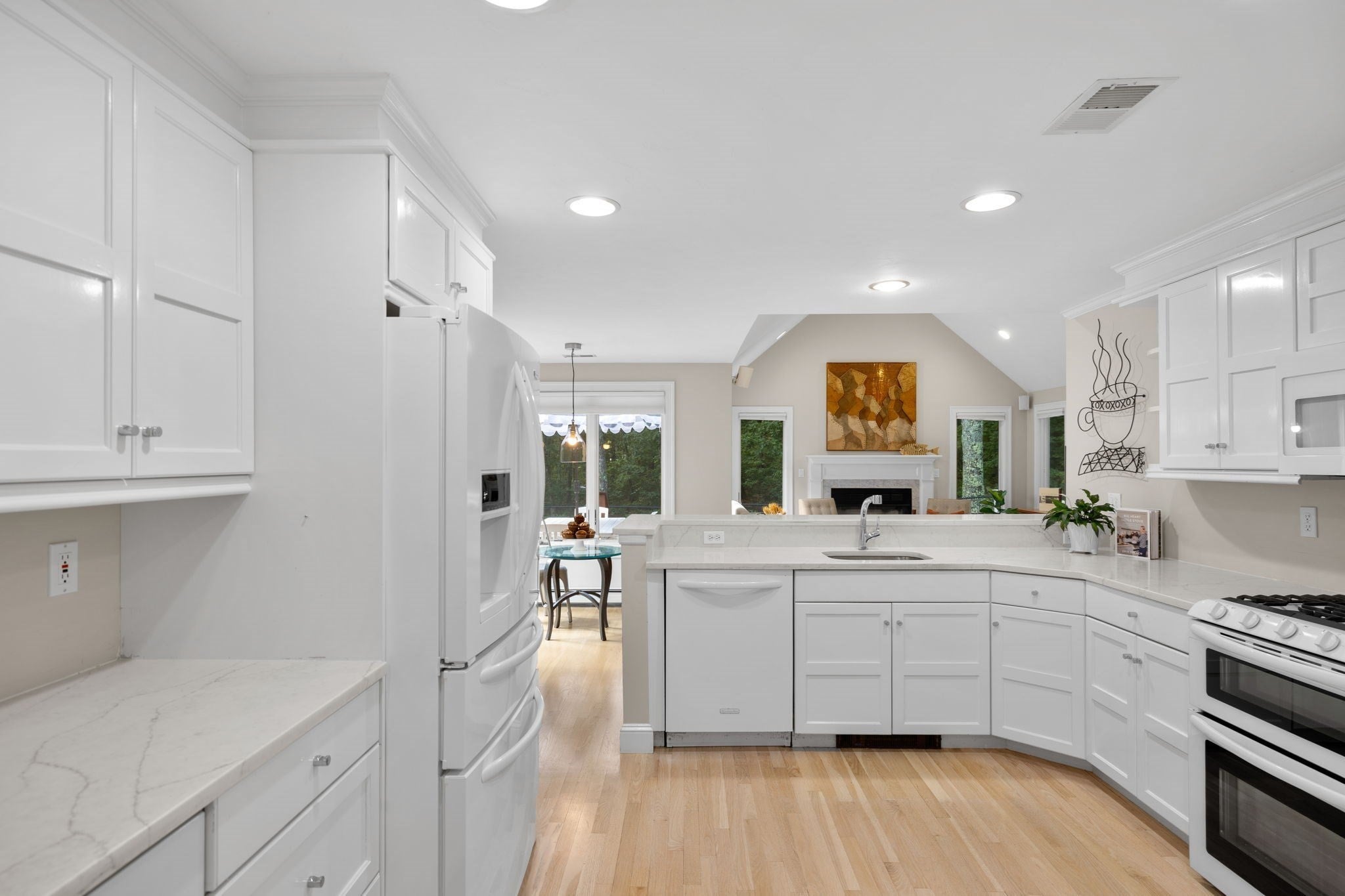 331 Falmouth Woods Rd, Falmouth, MA Photo #8