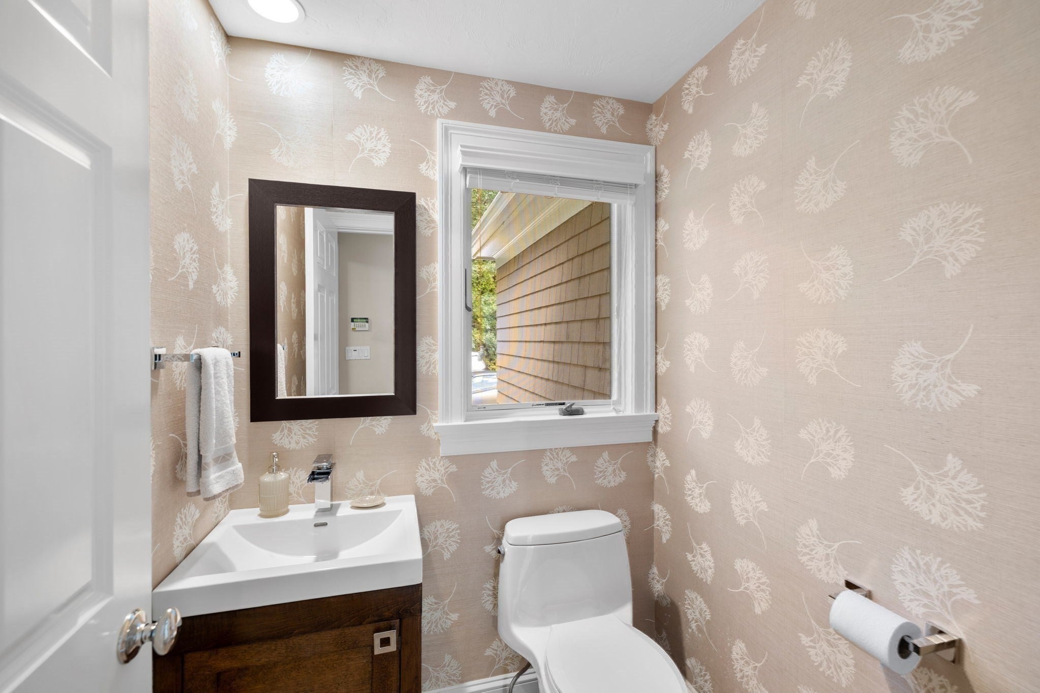 331 Falmouth Woods Rd, Falmouth, MA Photo #31