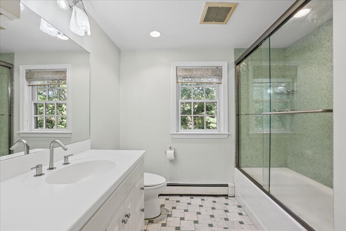 43 Chatham Rd, Norwood, MA Photo #20