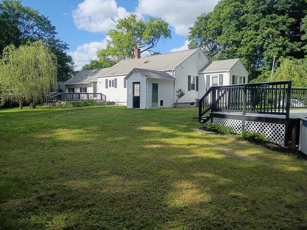 4 Wood Ave