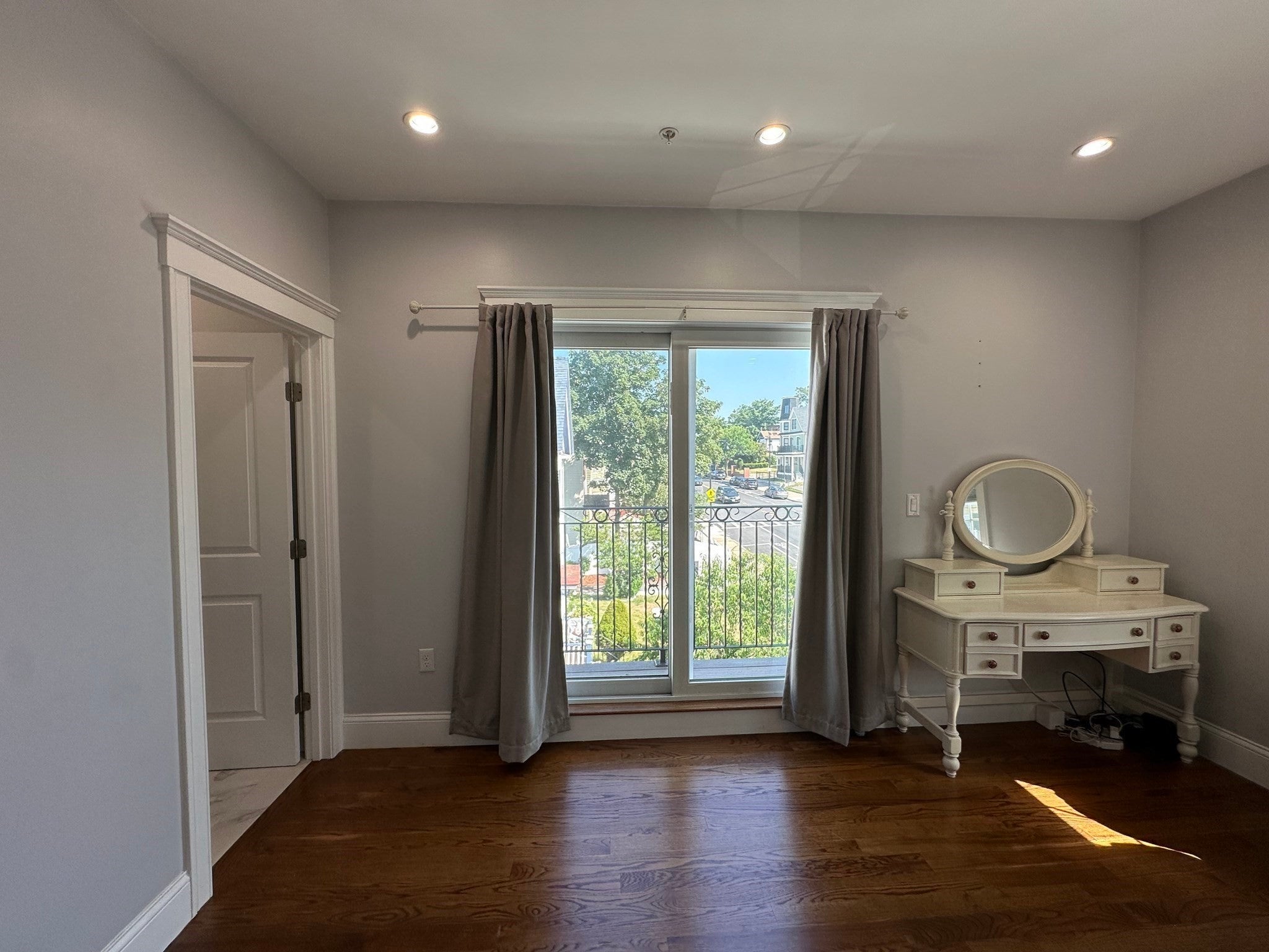 102 Neponset Ave #5, Boston, MA Photo #10