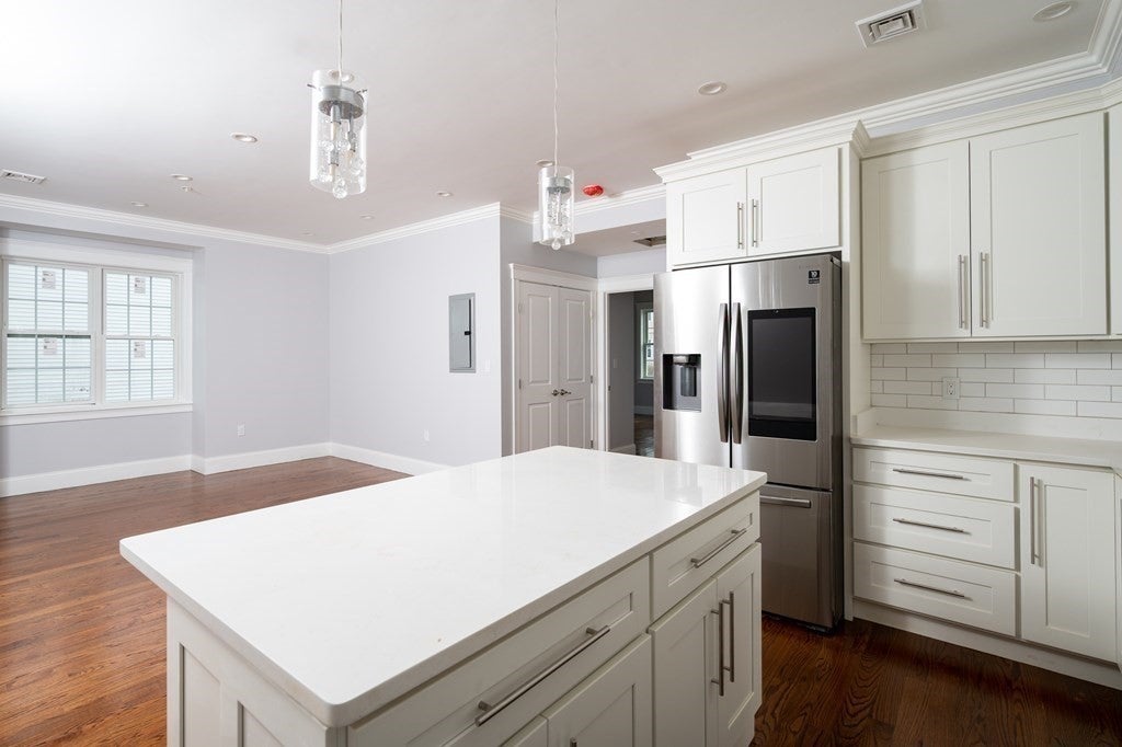 102 Neponset Ave #5, Boston, MA Photo #4