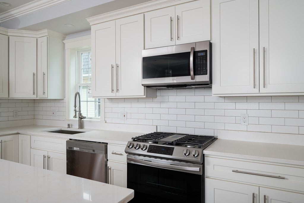 102 Neponset Ave #5, Boston, MA Photo #2