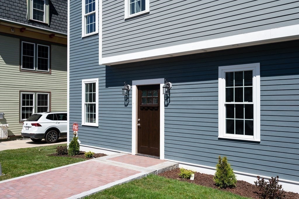 102 Neponset Ave #5, Boston, MA Photo #17