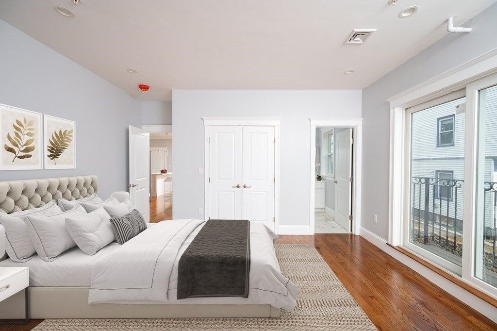 102 Neponset Ave #5, Boston, MA Photo #8