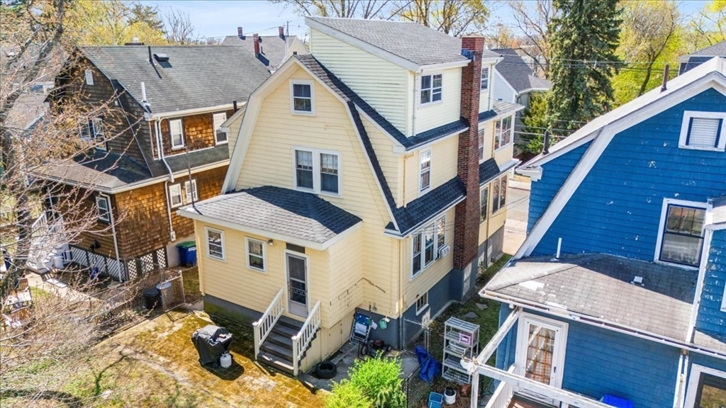 Somerville, Massachusetts 02144, United States, 5 Bedrooms Bedrooms, ,1 BathroomBathrooms,Residential,Active,119906