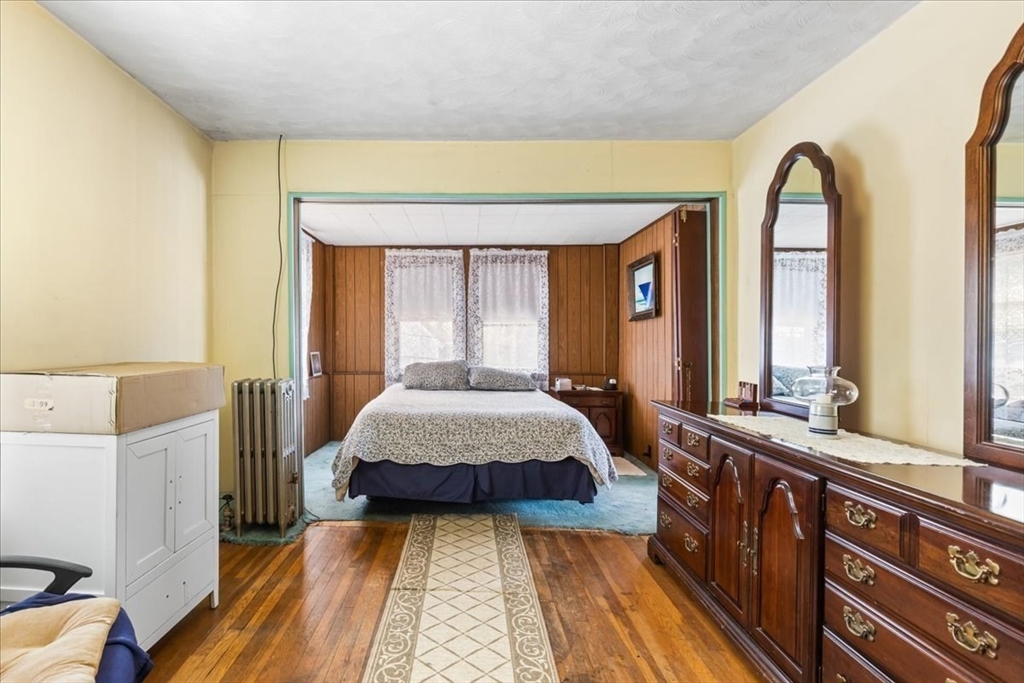 Somerville, Massachusetts 02144, United States, 5 Bedrooms Bedrooms, ,1 BathroomBathrooms,Residential,Active,119906